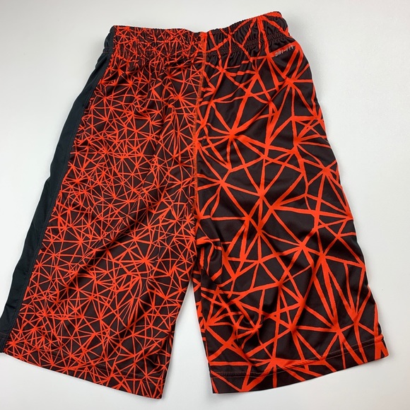 🎉SOLD🎉 Nike Large L Boys Youth Dri Fit Shorts - Picture 5 of 8